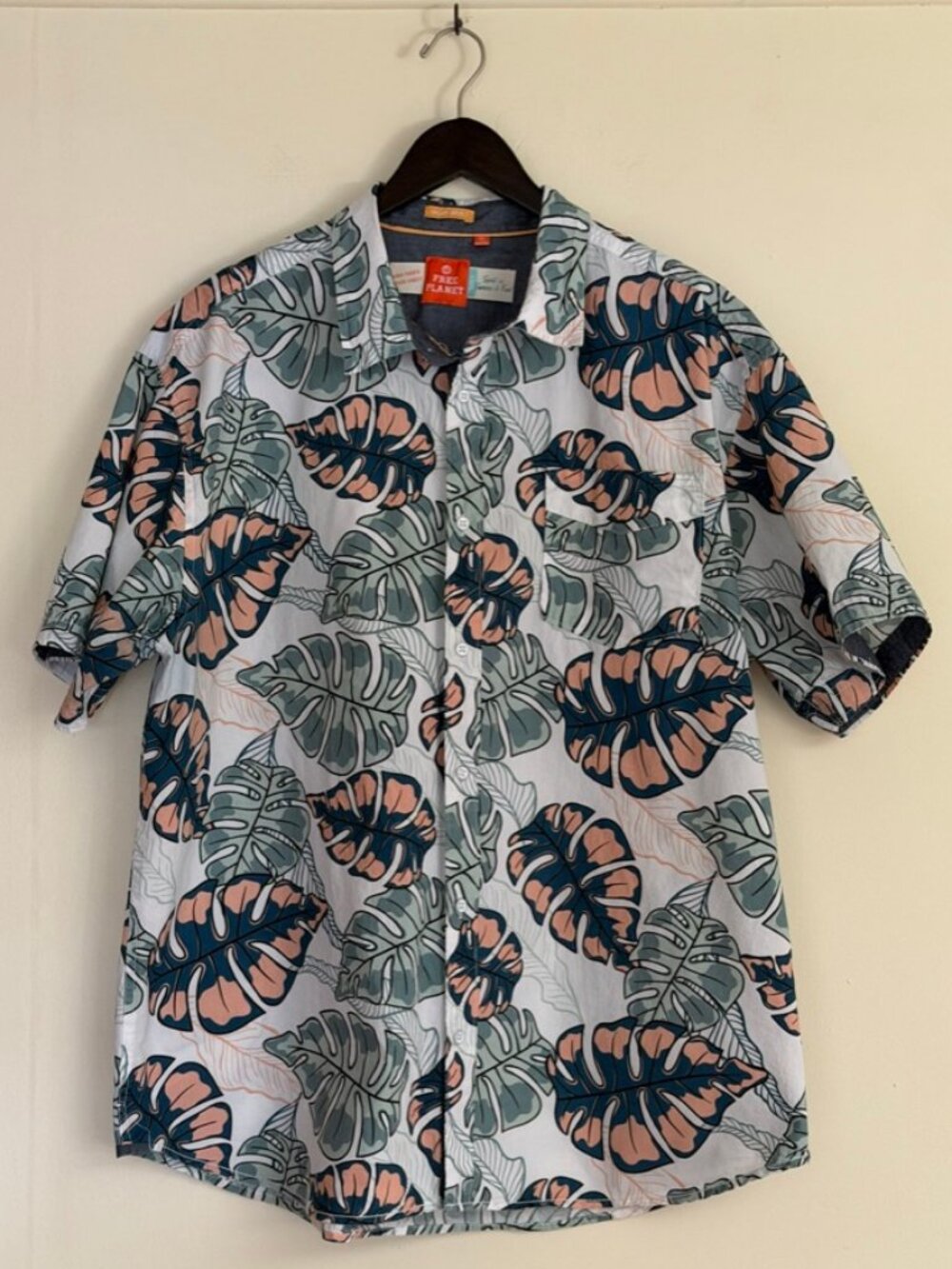 Free Planet Men’s Tropical Hawaiian Leaf Print Button Up Shirt, 2X